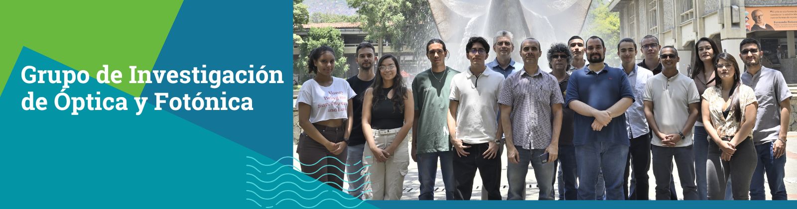 Integrantes Grupo de investigación foto con 16 personas