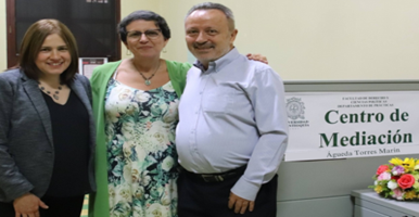 Foto del acto de denominación del Centro de Mediación "Águeda Torres Marín"